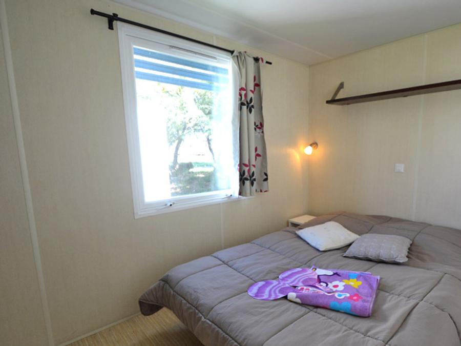 Mobilhome 4 personnes - 4 places 2 chambres TV, Clim 0