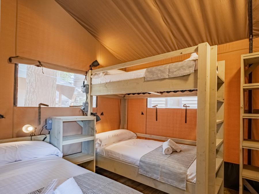 Tente en toile et en bois 2 personnes - Safari Tent 11