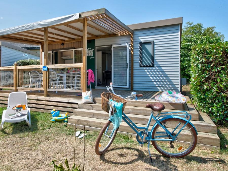 Mobilhome 4 personnes - Homeflower premium 29m² (2 chambres) + CLIM + terrasse semi-couverte + TV + draps + serviettes | 4 personnes 2