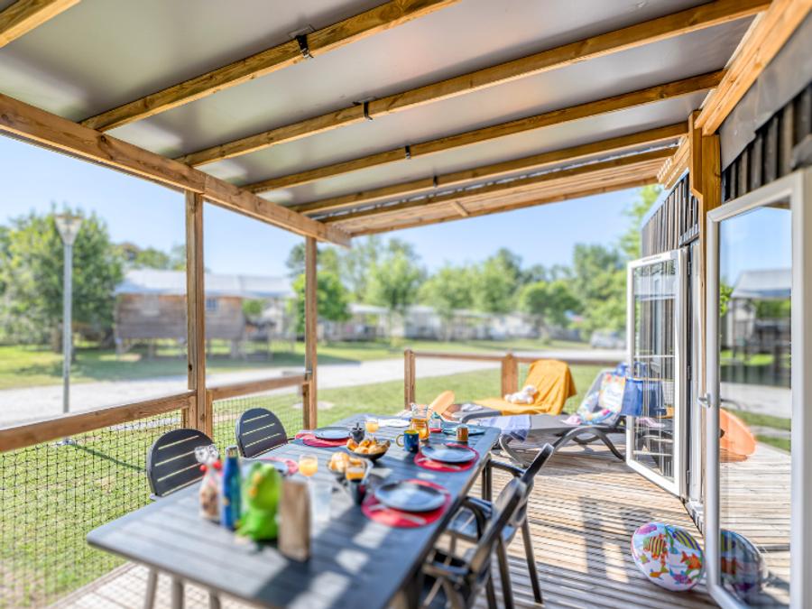 Mobilhome 4 personnes - Homeflower premium 29m² (2 chambres) + CLIM + terrasse semi-couverte + TV + draps + serviettes | 4 personnes 22