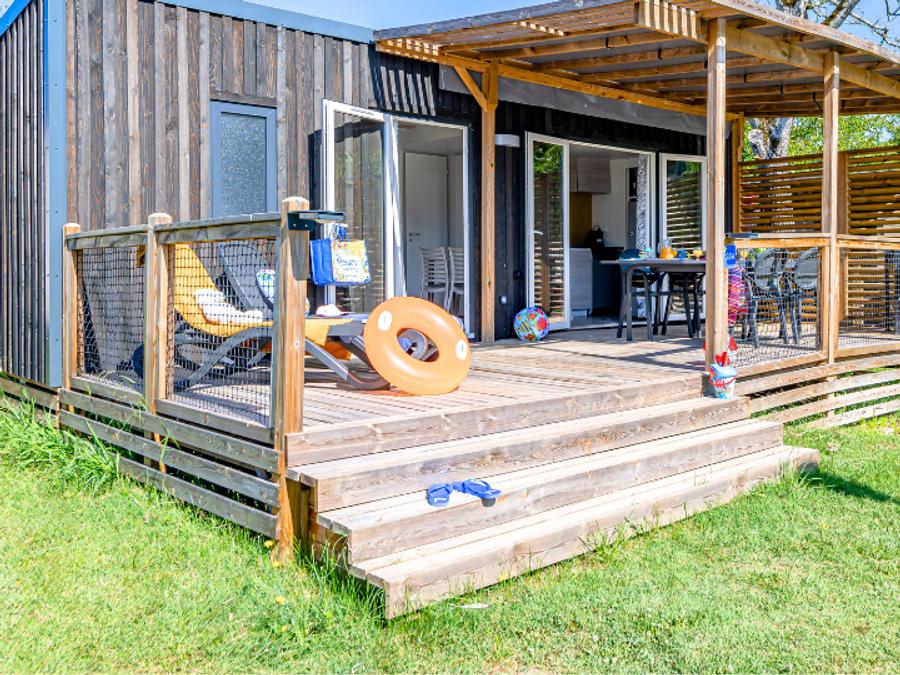 Mobilhome 4 personnes - Homeflower premium 29m² (2 chambres) + CLIM + terrasse semi-couverte + TV + draps + serviettes | 4 personnes 21