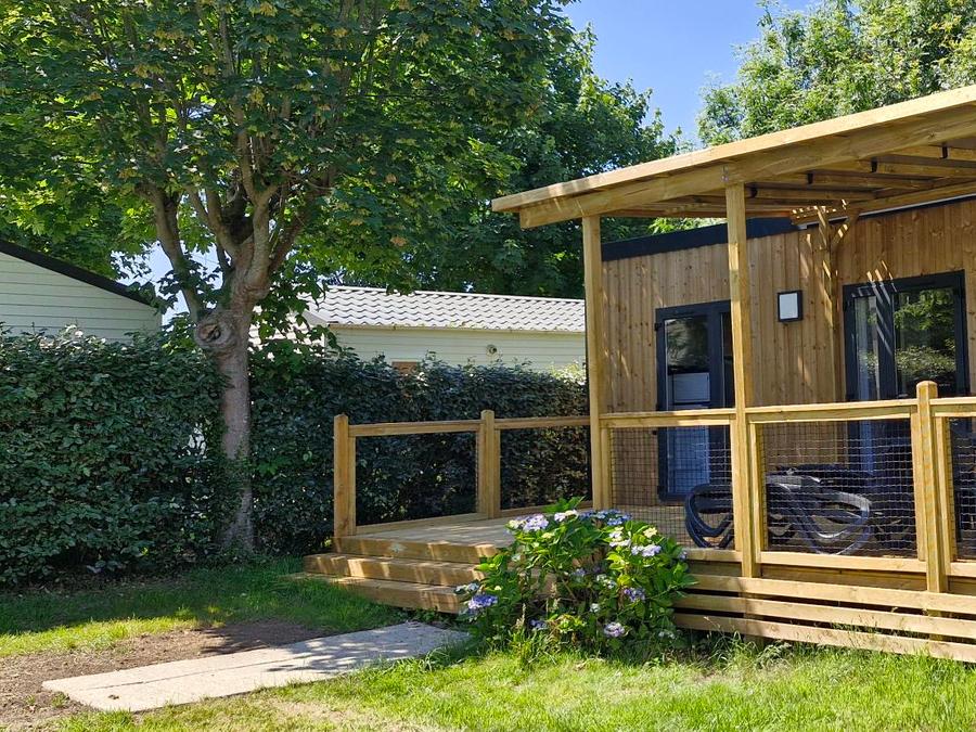 Mobilhome 6 personnes -  	 Homeflower premium 35m² (3 chambres) + CLIM + terrasse semi-couverte + TV + draps + serviettes | 6 personnes 0