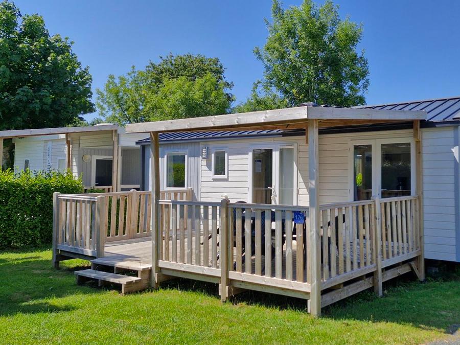 Mobilhome 6 personnes - Confort 32m² (3 chambres) + terrasse semi-couverte 10m² + TV | 6 personnes 0