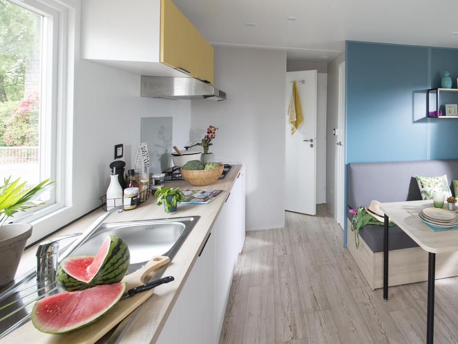Mobilhome 4 personnes - Confort 25m² (2 chambres) + terrasse semi-couverte 10m² + TV | 4 personnes 4