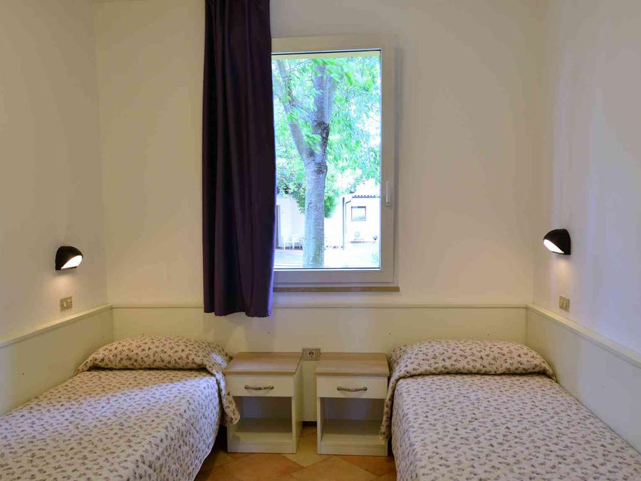 Bungalow 6 personnes - OLEANDRO 4
