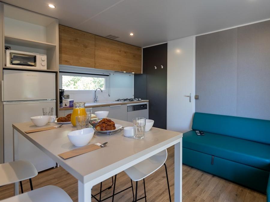 Mobilhome 4 personnes - Key West - 2 chambres - 2 salles de bains + TV + Spa 13