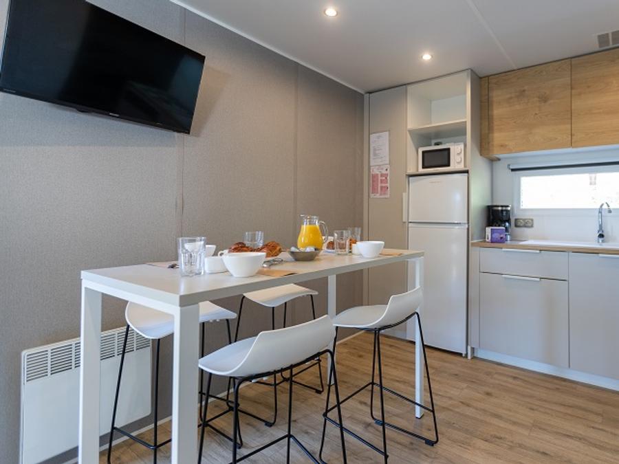 Mobilhome 4 personnes - Key West - 2 chambres - 2 salles de bains + TV + Spa 14