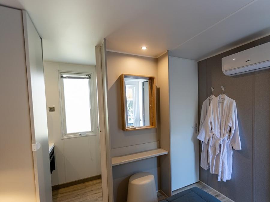 Mobilhome 4 personnes - Mobil home Cagna - 2 chambres - 2 salles de bains + tv 5