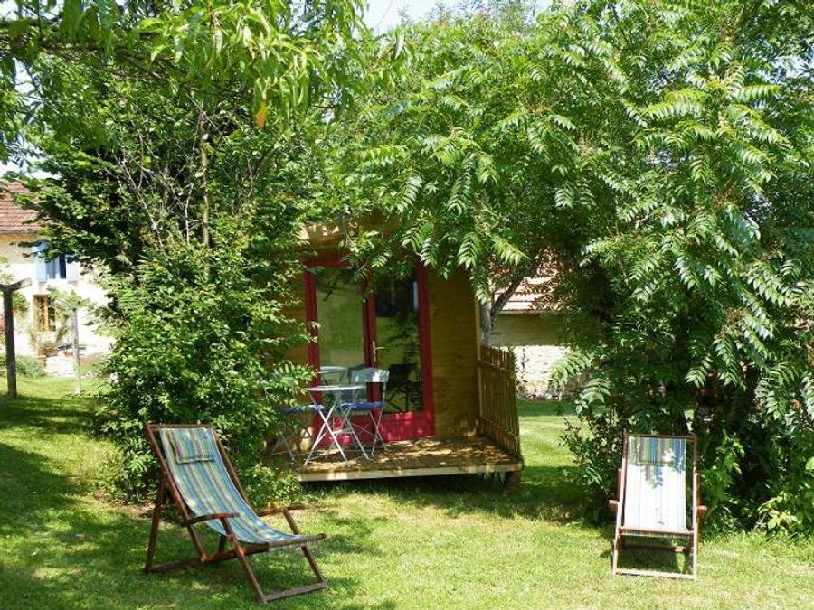 Hébergement 2 personnes - Roulotte de charme La Mésange 1