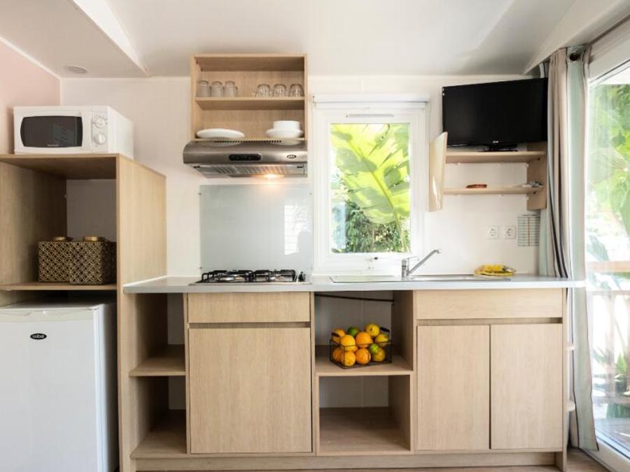 Bungalow 5 personnes - Bungalow 3 Pièces 4/5 Personnes Climatisé + TV (4 adultes + 1 bébé - 2 ans) 4