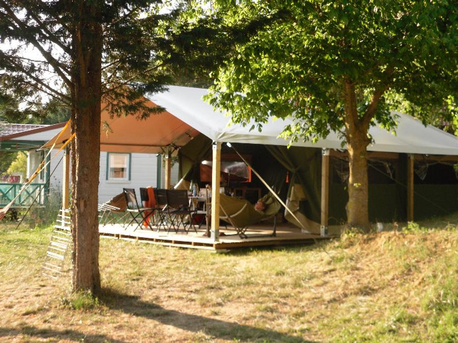 Tente 5 personnes - Tente Safari Acacia Standard 23m² (sans sanitaires) - 2 chambres + terrasse couverte 12m² 5 pers. 0