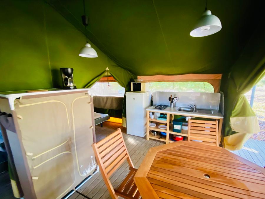 Tente 5 personnes - Tente Safari Acacia Standard 23m² (sans sanitaires) - 2 chambres + terrasse couverte 12m² 5 pers. 8