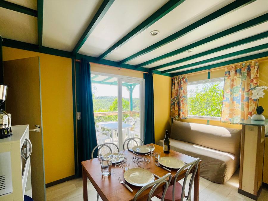 Chalet 4 personnes - Chalet Pommier Vue Montagne Confort 23m² 2 chambres + Terrasse couverte 15m² + Clim + TV 4