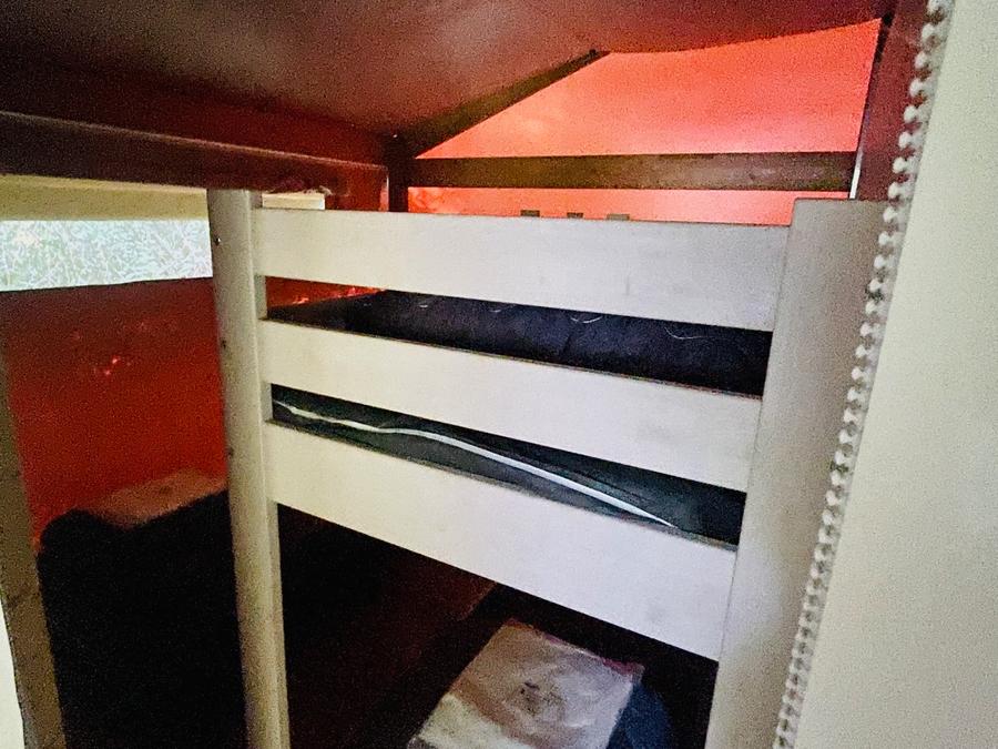 Tente en toile et en bois 5 personnes - Lodge Noisetier Standard 22m² - 2 chambres + Terrasse couverte 8m² 4