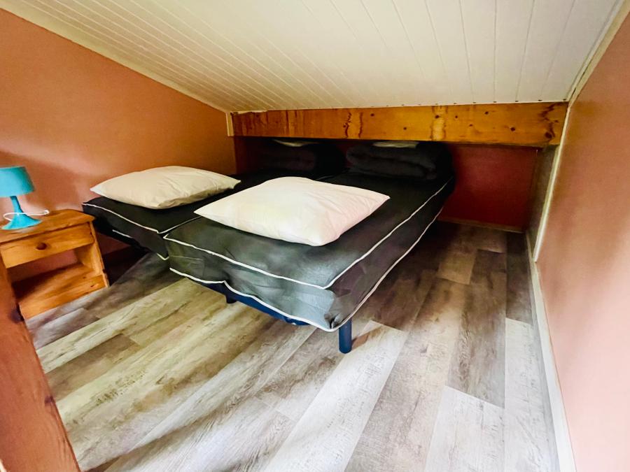 Chalet 8 personnes - Chalet Cèdre Premium 35m² - 3 chambres + Terrasse semi couverte 8m² + Clim + TV + LV 6/8 pers. 6