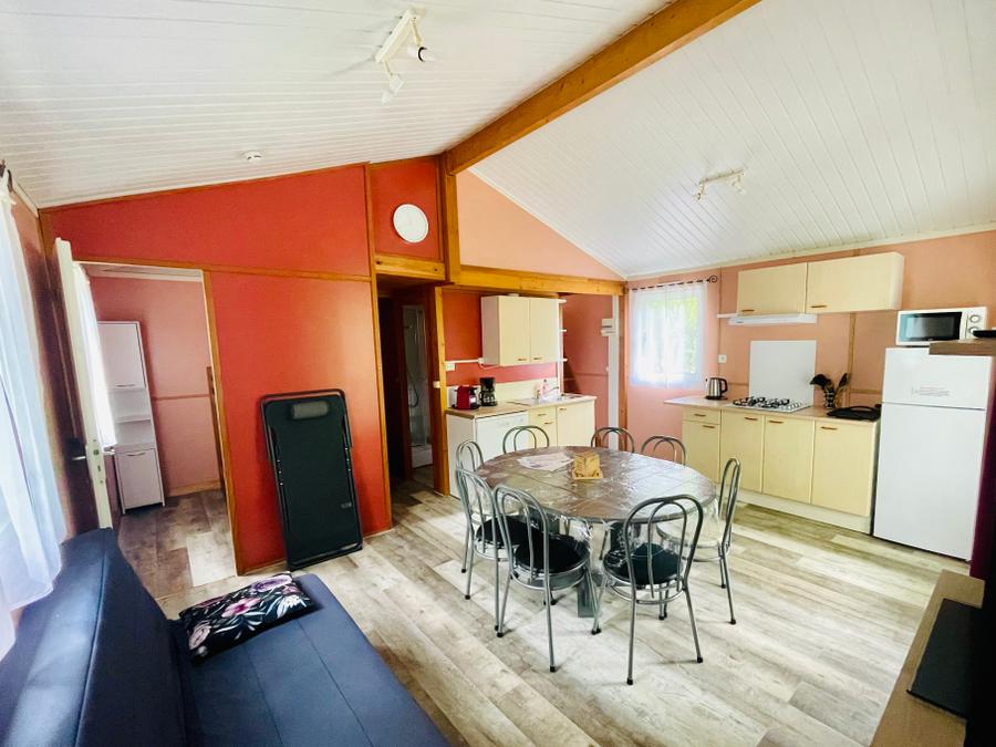 Chalet 8 personnes - Chalet Cèdre Premium 35m² - 3 chambres + Terrasse semi couverte 8m² + Clim + TV + LV 6/8 pers. 3