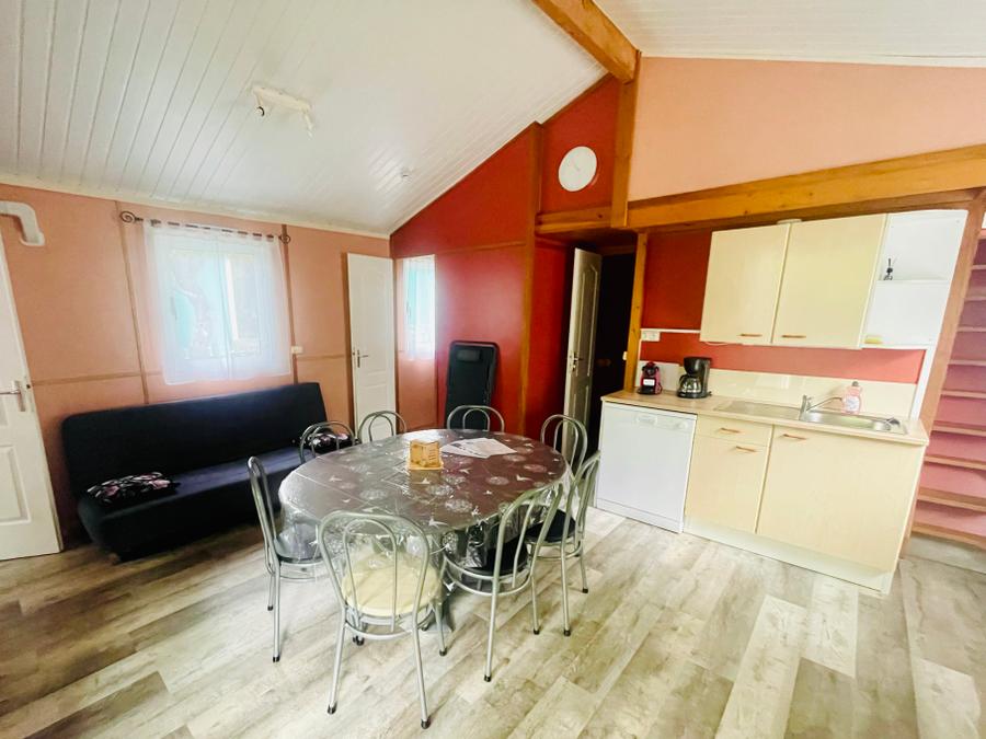 Chalet 8 personnes - Chalet Cèdre Premium 35m² - 3 chambres + Terrasse semi couverte 8m² + Clim + TV + LV 6/8 pers. 2