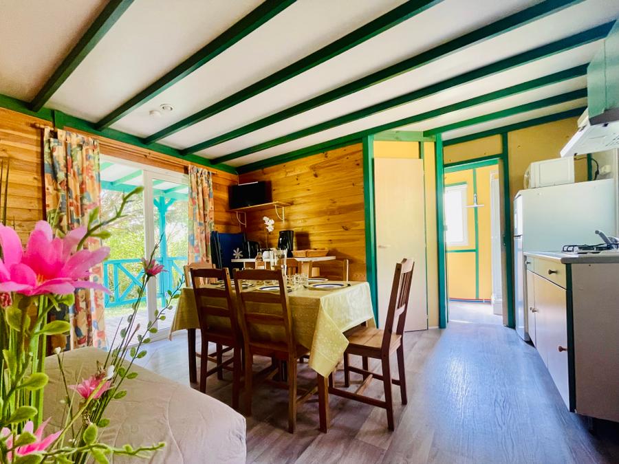 Chalet 6 personnes - Douglas Confort 32m2 climatisé - 2 chambres + Terrasse couverte 15m2 5/6 personnes 2