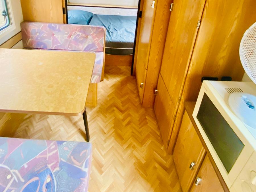 Caravane 2 personnes - Locaravane 10m² + Terrasse 9m² 1