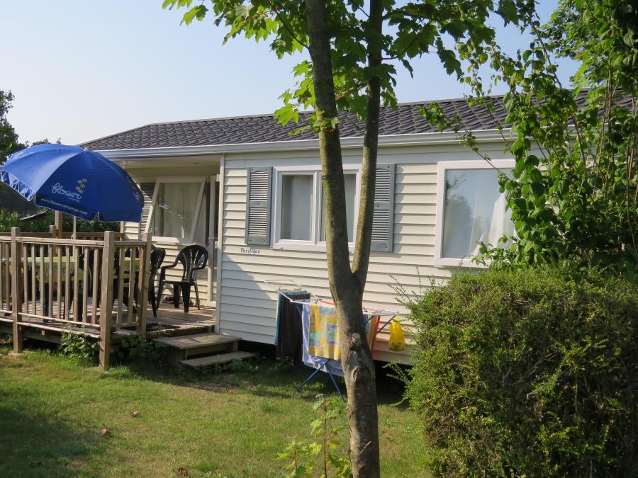 Mobilhome 4 personnes - CONFORT 25m² - (4pers) - 2 chambres + 1SDB + WC + TV + Terrasse semi-couverte 0