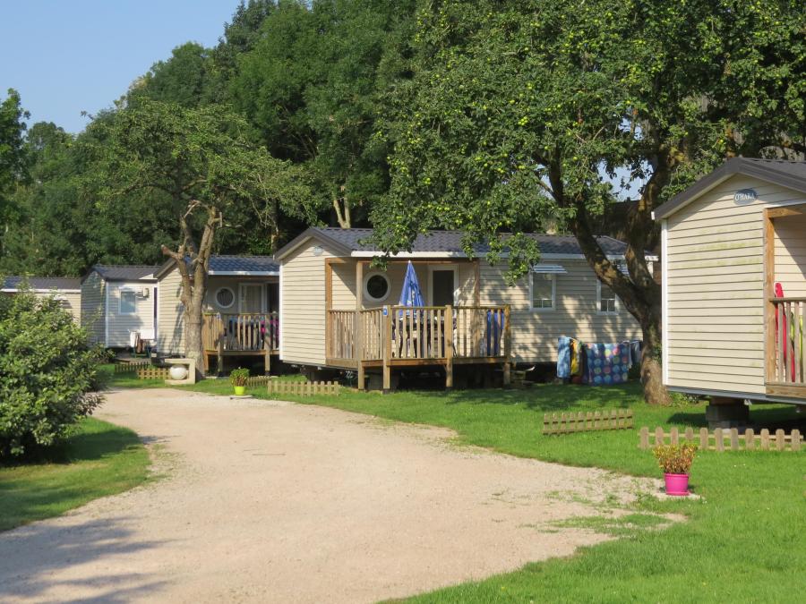 Mobilhome 4 personnes - CONFORT 25m² - (4pers) - 2 chambres + 1SDB + WC + TV + Terrasse semi-couverte 1