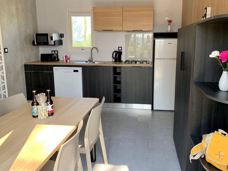 Mobilhome 4 personnes - PREMIUM 34m² - (4pers) 2 CH + 2 SDB + LV + TV + Barbecue + Terrasse 2