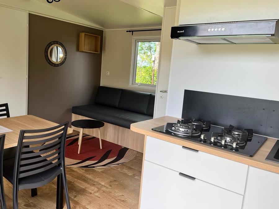 Mobilhome 4 personnes - Homeflower Premium 29m² (4pers) 2CH +SDB+WC +TV + LV - Vue canal 1