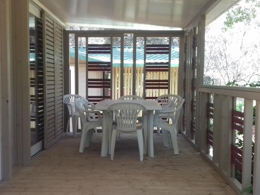 Chalet 7 personnes - Chalet VEGA 32m² (2 chambres), canapé lit dans le salon 3