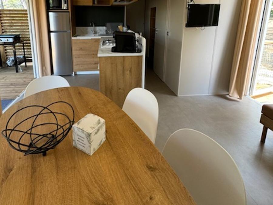 Mobilhome 10 personnes - NEW 2024 Cottage Côté Jardin Jacuzzi (6/8P) PRESTIGE 3CH. 2SDB + TIPI 2 couchages 12