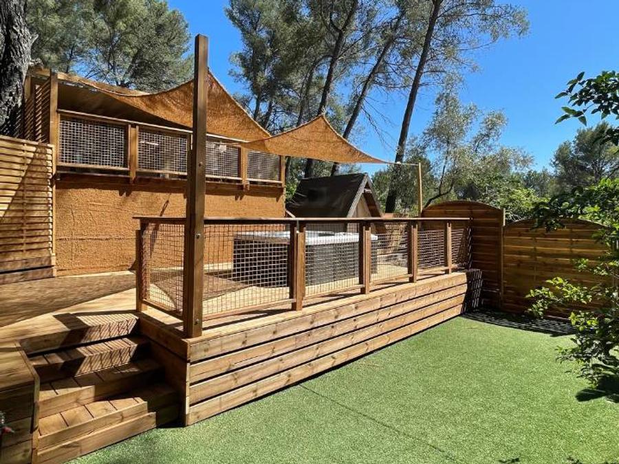 Mobilhome 10 personnes - NEW 2024 Cottage Côté Jardin Jacuzzi (6/8P) PRESTIGE 3CH. 2SDB + TIPI 2 couchages 6