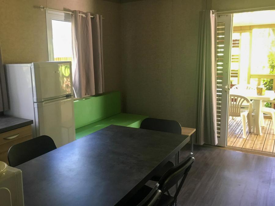 Chalet 7 personnes - Chalet VEGA 32m² (2 chambres), canapé lit dans le salon 5