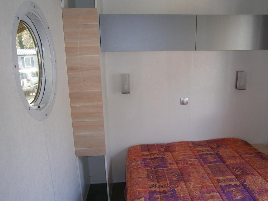 Mobilhome 5 personnes - 2 chambres - terrasse semi-couverte - TV 3
