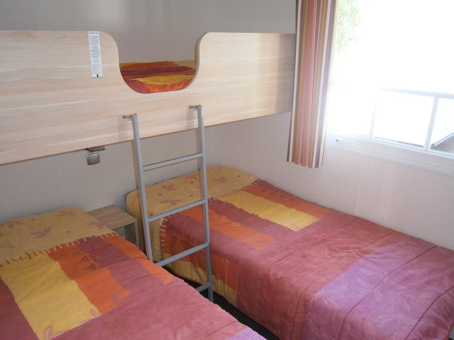Mobilhome 5 personnes - 2 chambres - terrasse semi-couverte - TV 4