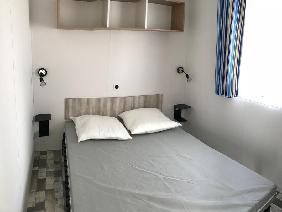 Mobilhome 4 personnes - Mobil-Home 28 à 30 m² - 2 chambres - terrasse semi-couverte ou couverte - TV 5