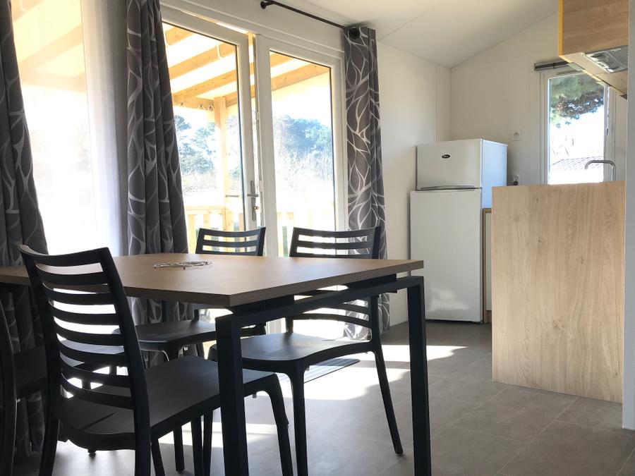 Mobilhome 4 personnes - Mobil-Home 28 à 30 m² - 2 chambres - terrasse semi-couverte ou couverte - TV 3