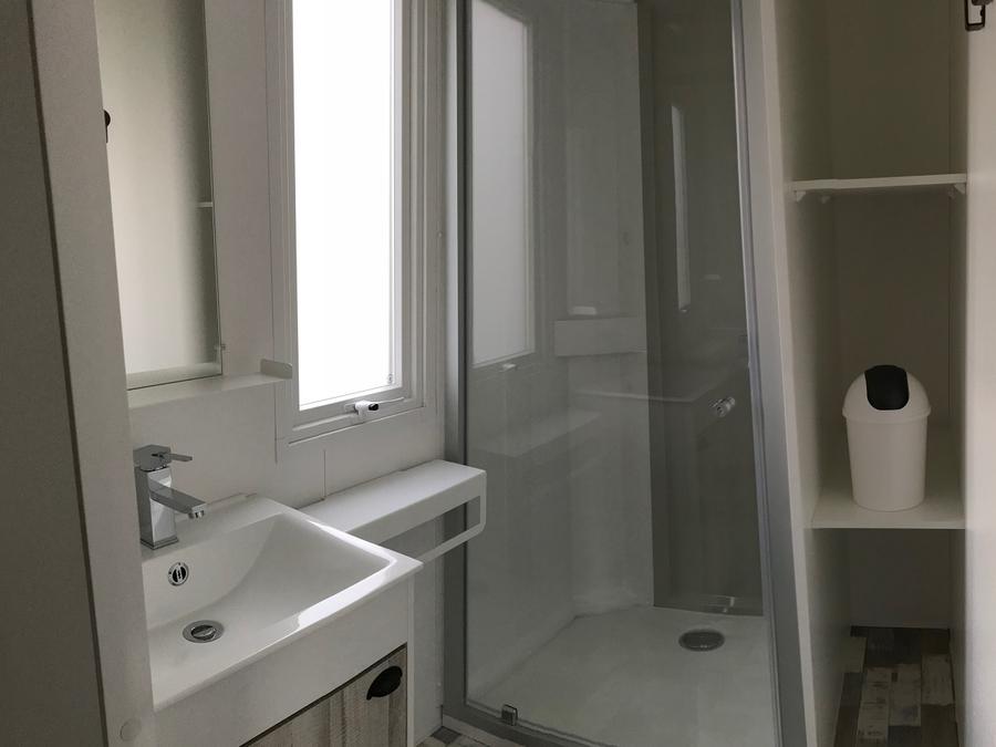 Mobilhome 4 personnes - Mobil-Home 28 à 30 m² - 2 chambres - terrasse semi-couverte ou couverte - TV 6