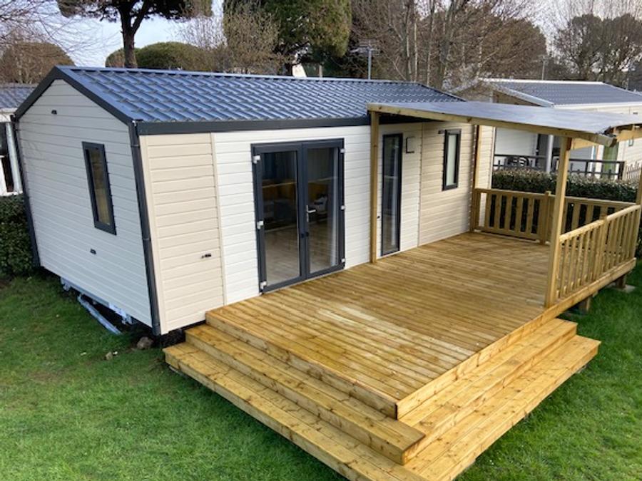 Mobilhome 4 personnes - CONFORT 27 m² - 2 chambres - terrasse couverte - TV 0