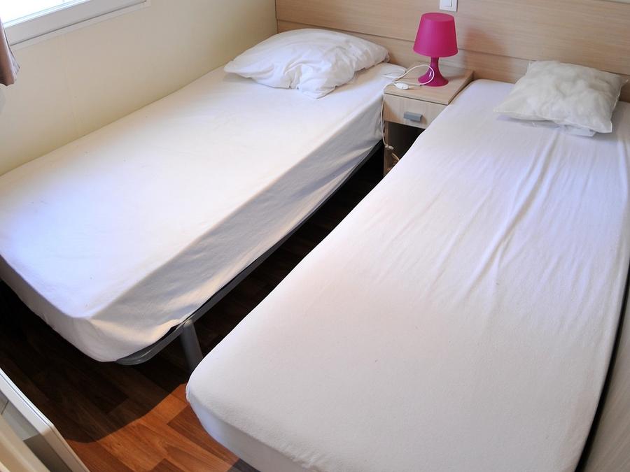 Mobilhome 6 personnes - Blueberry PREMIUM -2 chambres 32m²- *Clim, terrasse, TV* 4