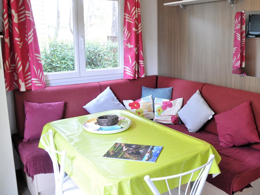 Mobilhome 2 personnes - Corsaire CONFORT -1 chambre 20m²- *Clim, terrasse, TV* 2