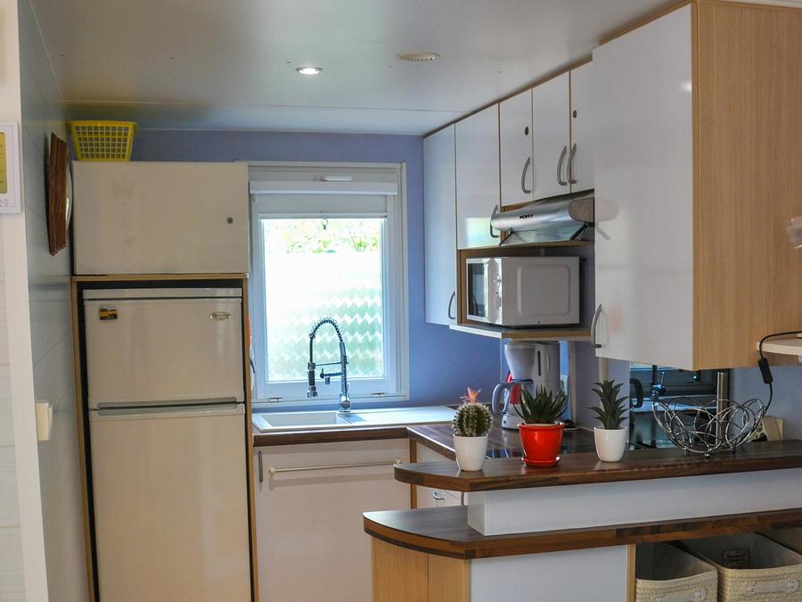 Mobilhome 4 personnes - Savanah CONFORT -2 chambres 30m²- *Clim, terrasse, TV* 3
