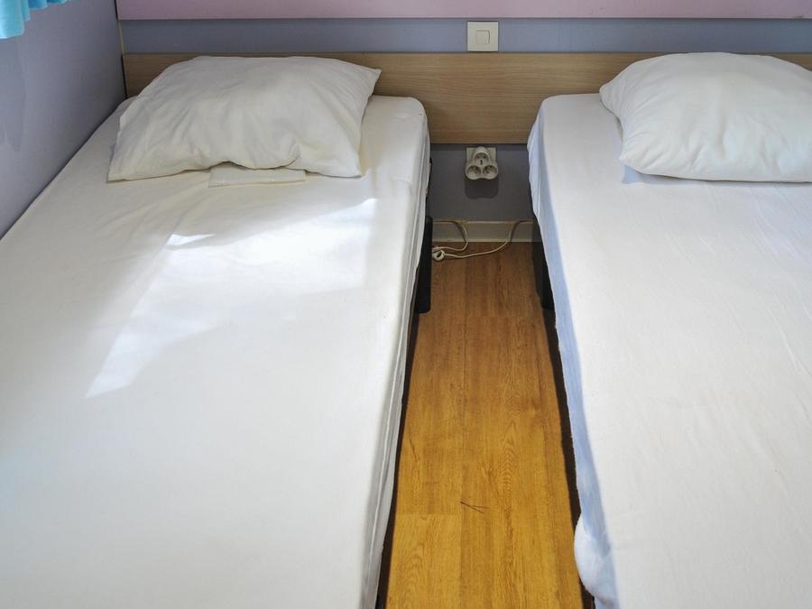Mobilhome 4 personnes - Savanah CONFORT -2 chambres 30m²- *Clim, terrasse, TV* 5