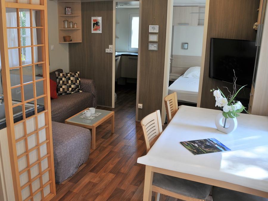 Mobilhome 6 personnes - Blueberry 3 PREMIUM -2 chambres 32m²- *Clim, terrasse, TV* 2