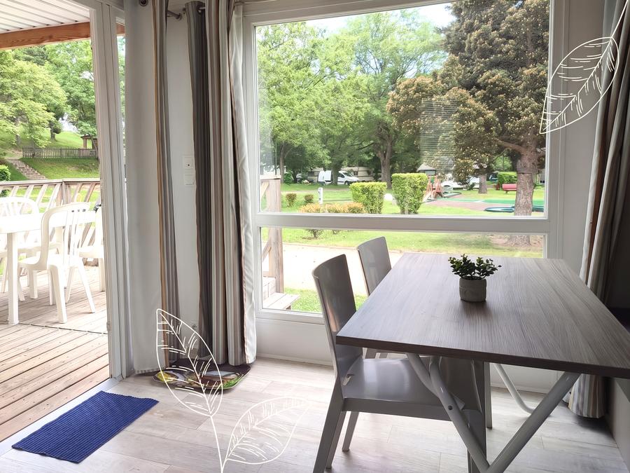 Mobilhome 4 personnes - CHARADE - TV 3