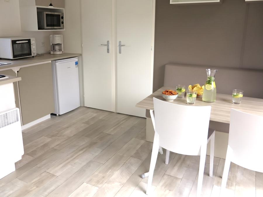 Mobilhome 4 personnes - CHARADE - TV 2