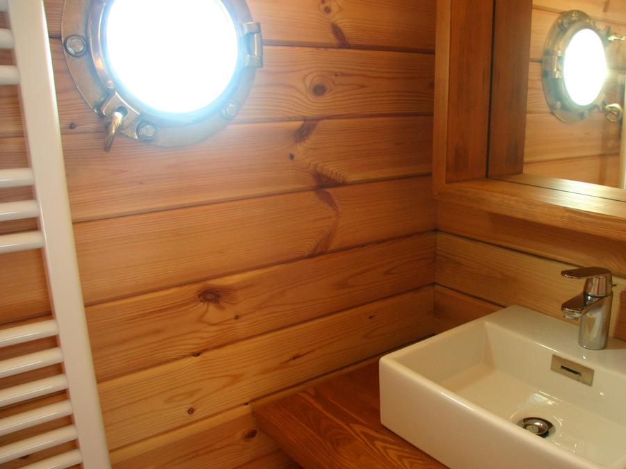 Insolite 5 personnes - Toue cabanée accostée avec sanitaires 12