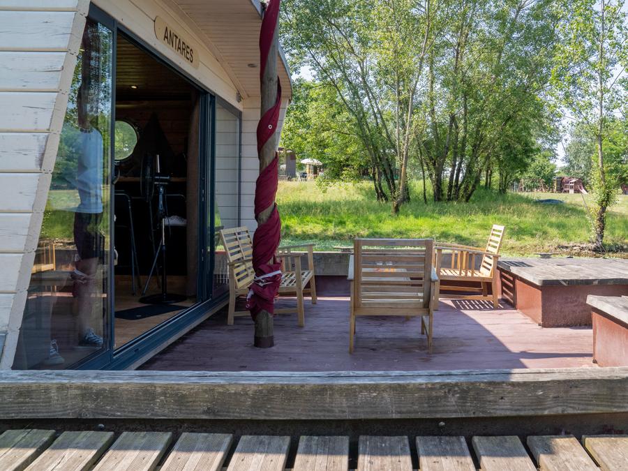 Insolite 5 personnes - Toue cabanée accostée avec sanitaires 21