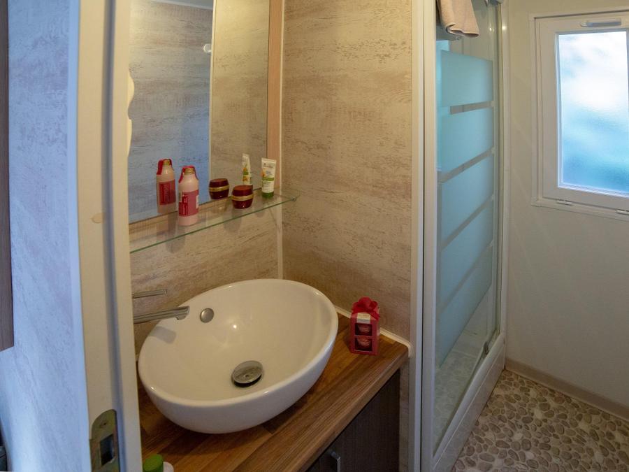 Mobilhome 7 personnes - Paillotte BORA BORA 10