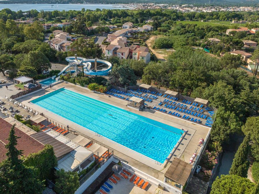 Camping Les Naïades, 3*