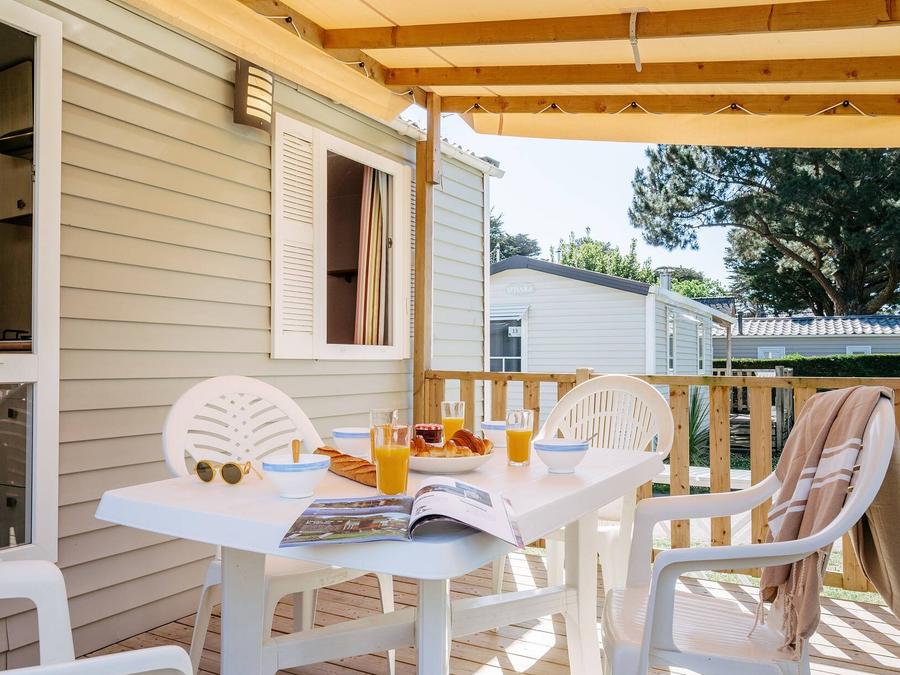Mobilhome 6 personnes - Classic | 2 Ch. | 4/6 Pers. | Terrasse surélevée | 1 SDB | Clim. 2