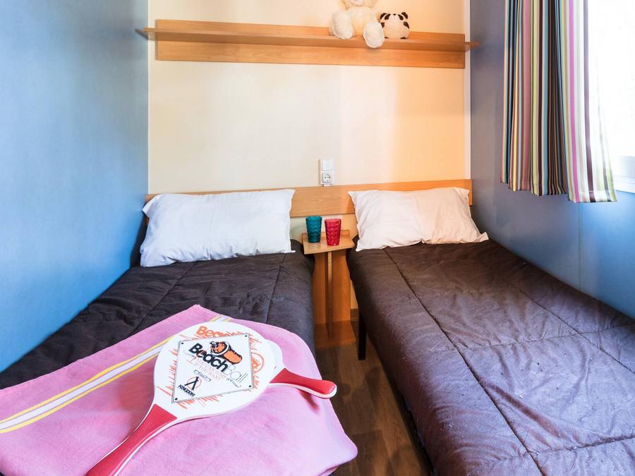Mobilhome 4 personnes - Mobil-home | Classic | 2 Ch. | 4 Pers. | Petite Terrasse 1
